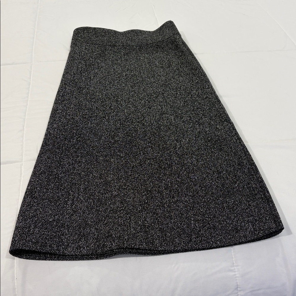 3 skirts - Picture 5 of 8